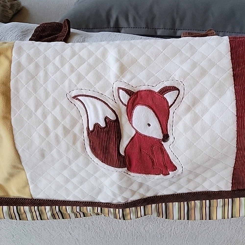 EDDIE BAUER childs curtain valance.  56